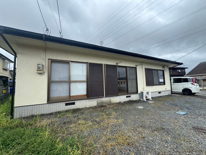 阿部パークビレッジ1号棟の物件外観写真