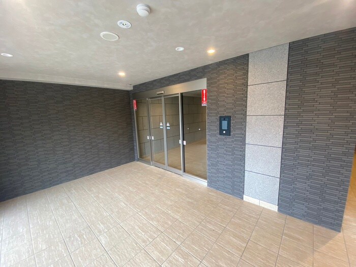 ＤＲＥＳＳＥＲ新田東の物件外観写真