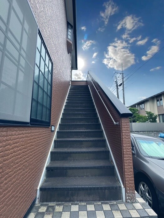 サンロード旭ヶ丘の物件外観写真