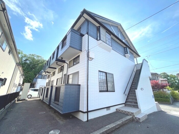 クレセール南吉成弐番館の物件外観写真