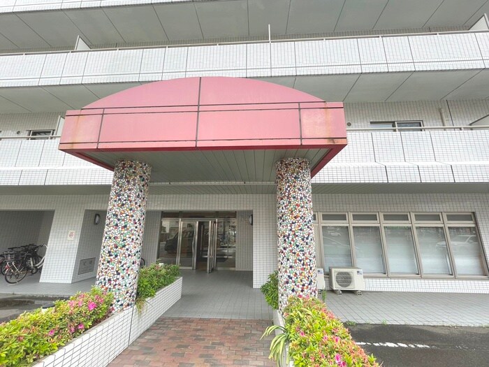 ベルシティ榴ヶ岡の物件外観写真