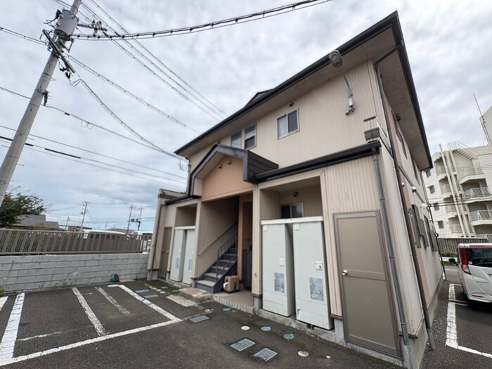 メゾンしらかしＫの物件外観写真