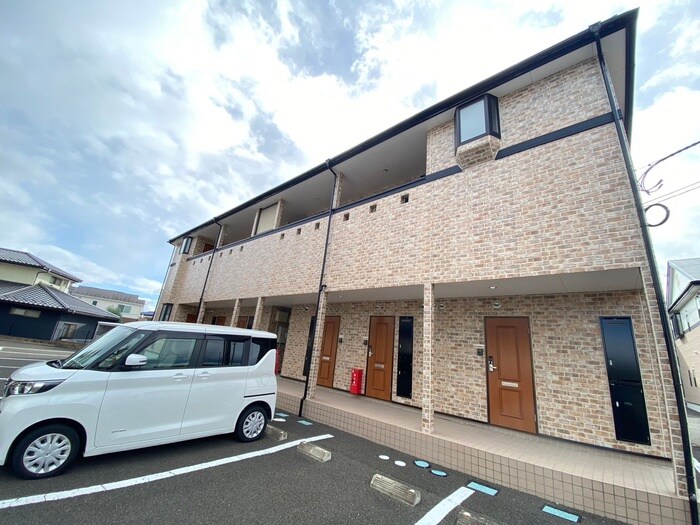 プリムヴェールⅡの物件外観写真