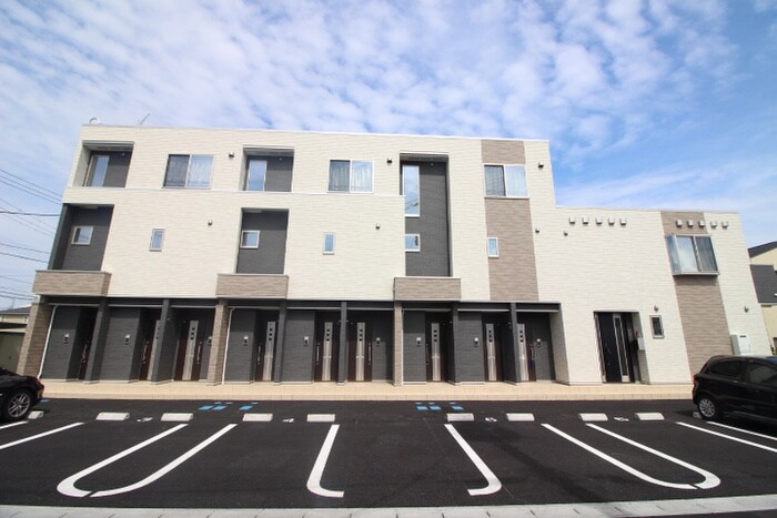 ミ・カシータの物件外観写真