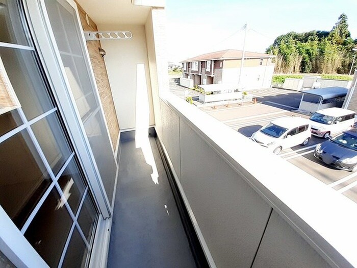 ストロベリーハウスⅠの物件内観写真