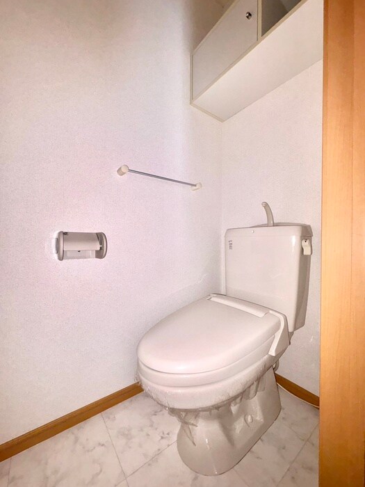 ストロベリーハウスⅠの物件内観写真