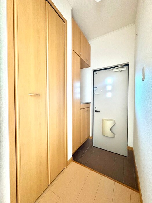 ストロベリーハウスⅠの物件内観写真