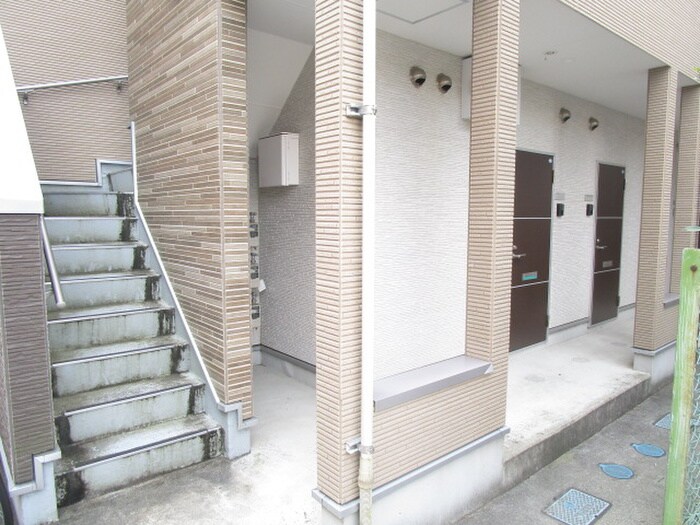 フラームシンフォニーの物件外観写真