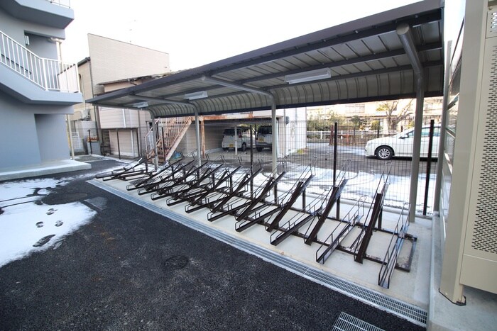 アスコット苦竹駅前の物件外観写真