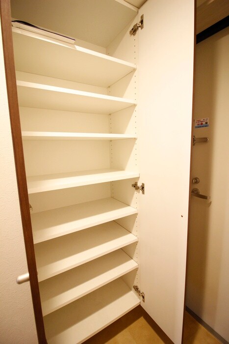 アスコット苦竹駅前の物件内観写真