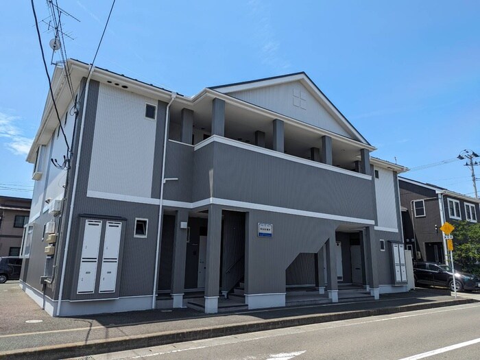 ＷＩＳＨ荒井の物件外観写真