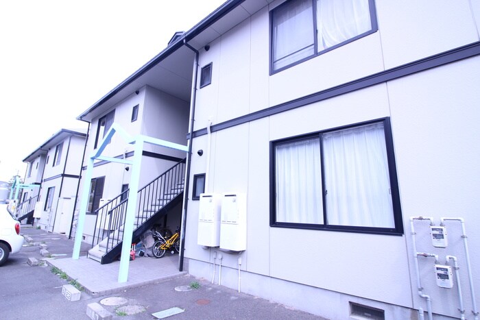 ラルジュ・フォーレBの物件外観写真