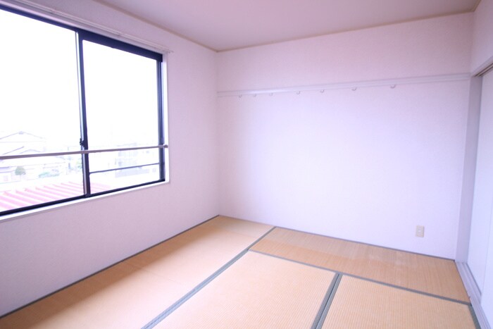 ラルジュ・フォーレBの物件内観写真