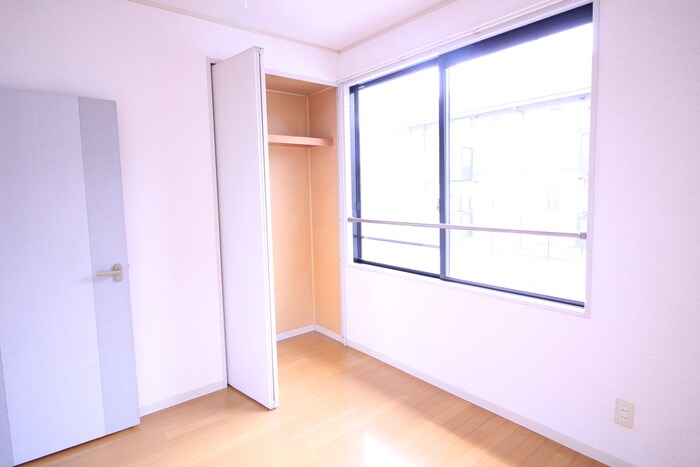 ラルジュ・フォーレBの物件内観写真