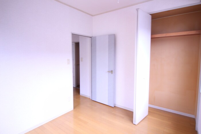 ラルジュ・フォーレBの物件内観写真