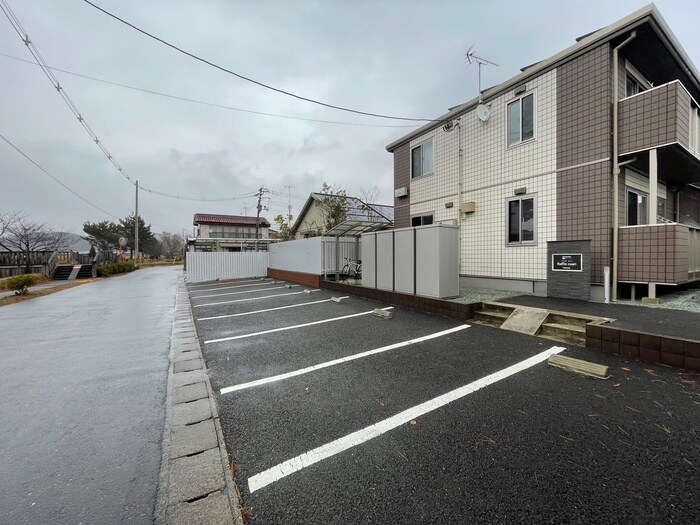 ラフィネ・コートの物件外観写真