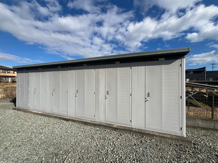 メゾン・ラークBの物件外観写真