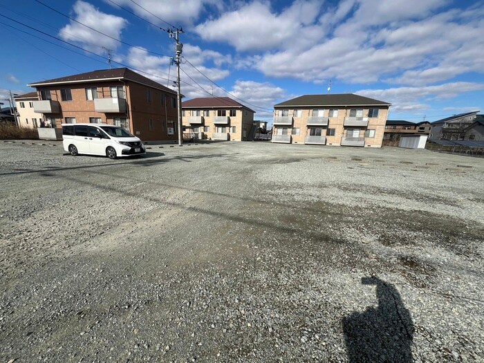 メゾン・ラークBの物件外観写真