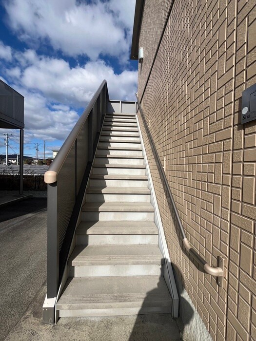 メゾン・ラークBの物件外観写真