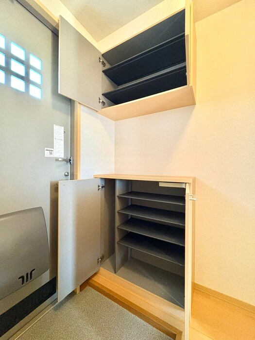 メゾン・ラークBの物件内観写真