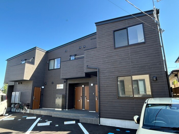 プライムヒルズの物件外観写真