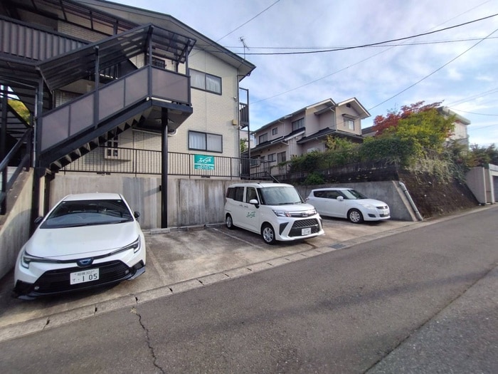 コ－ポグレイの物件外観写真