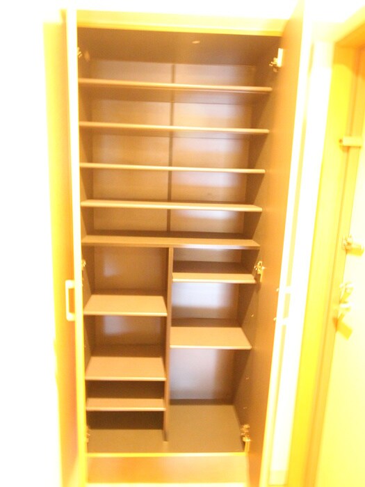 カスタリア勾当台公園の物件内観写真