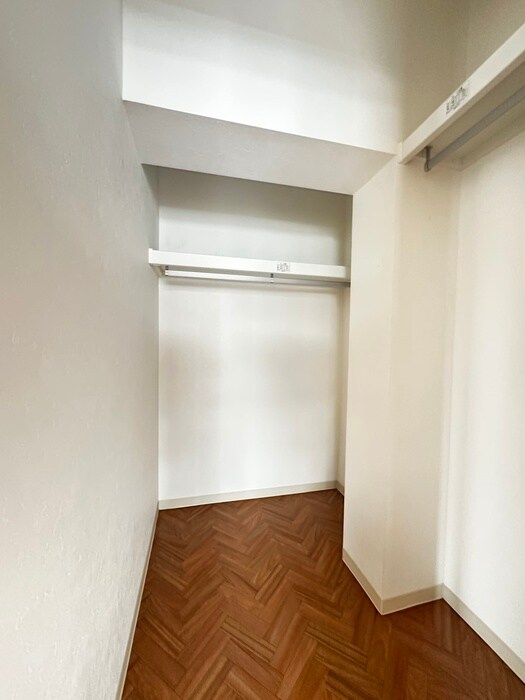 テレパレス榴ヶ岡1号棟の物件内観写真