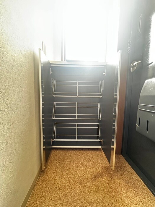 テレパレス榴ヶ岡1号棟の物件内観写真