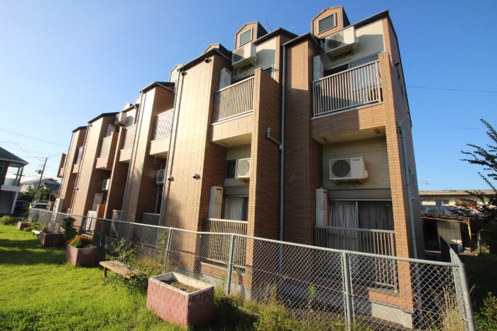 ＭＡＲＩＡＮＡ　Ⅰの物件外観写真