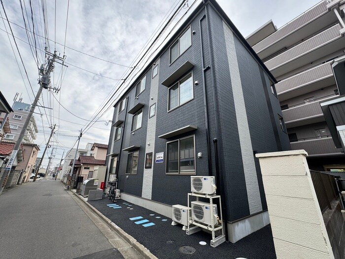 シャルマン　メイの物件外観写真