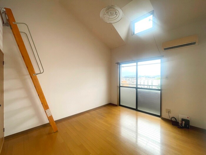 ロイヤルハイツ小松島Ⅰの物件内観写真