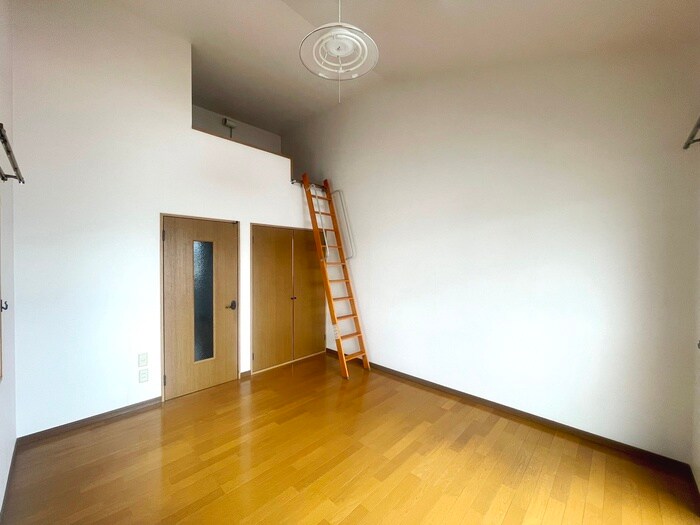 ロイヤルハイツ小松島Ⅰの物件内観写真