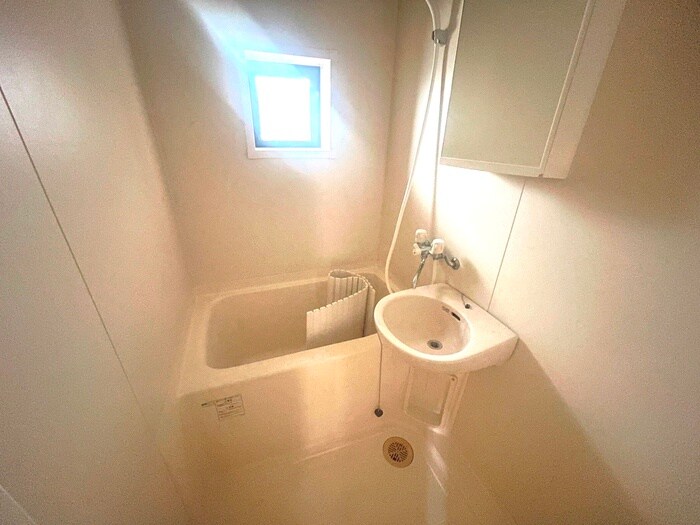 ロイヤルハイツ小松島Ⅰの物件内観写真