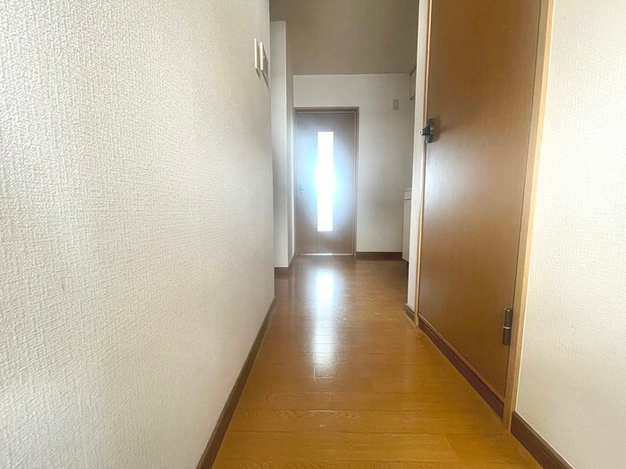 ロイヤルハイツ小松島Ⅰの物件内観写真