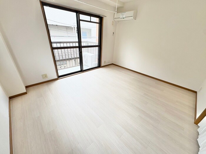 ウィスタリアの物件内観写真