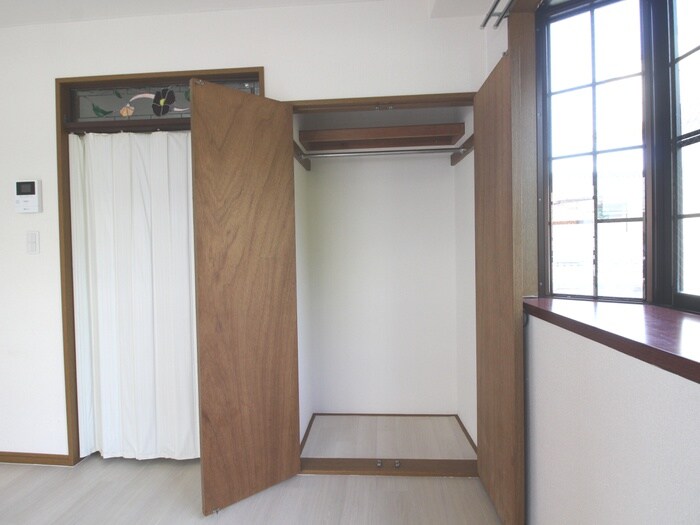 ウィスタリアの物件内観写真