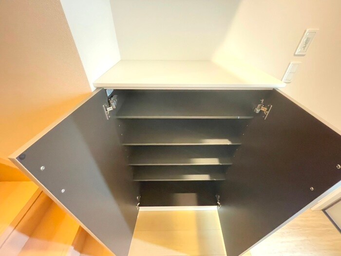 アドニスパークの物件内観写真