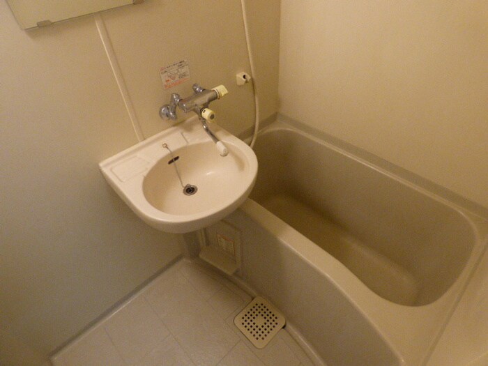 カルティエ宇品西の物件内観写真