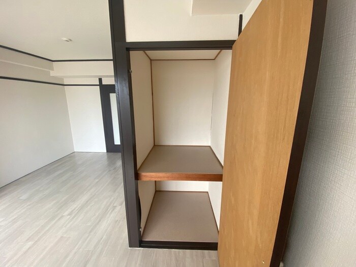 鷹ノ橋マンションの物件内観写真