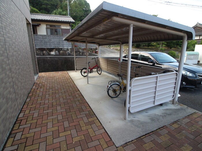 アマレ－ナの物件外観写真