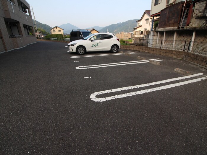 アマレ－ナの物件外観写真