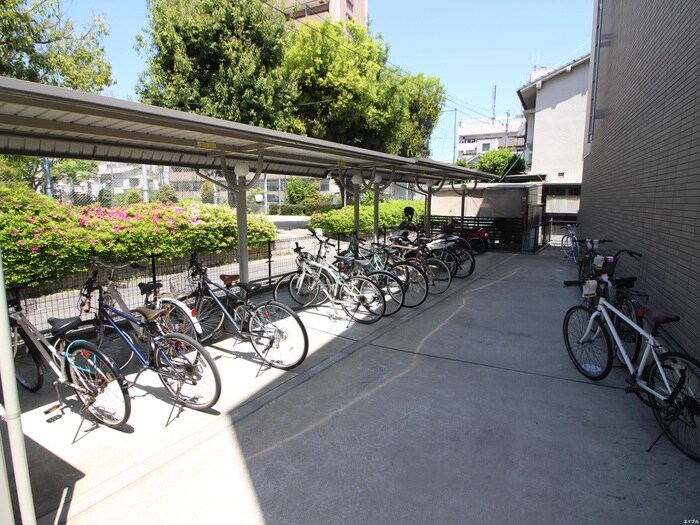 アプローズかにやの物件外観写真