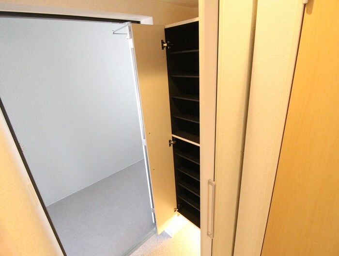 ７ｔｈ ＦＬＡＧ 己斐本町の物件内観写真