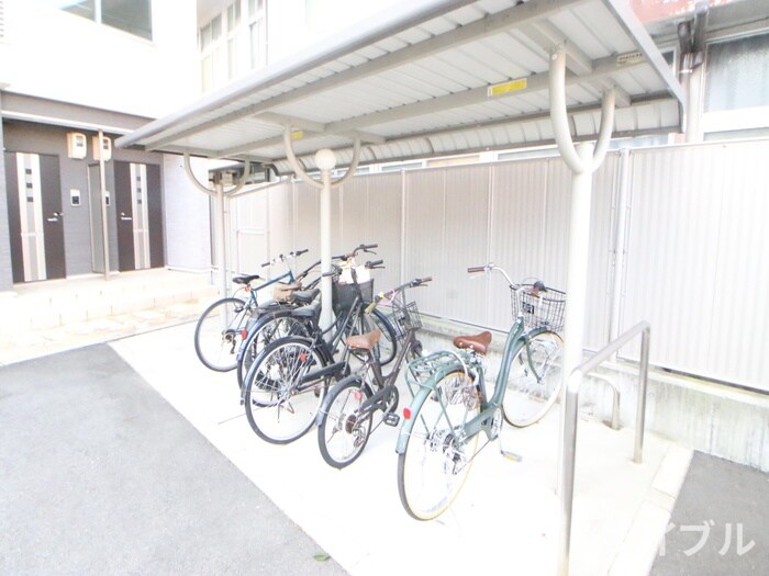 イースト　オーブの物件外観写真