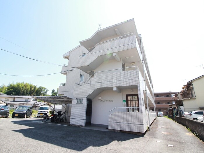 ブランシェ山田の物件外観写真