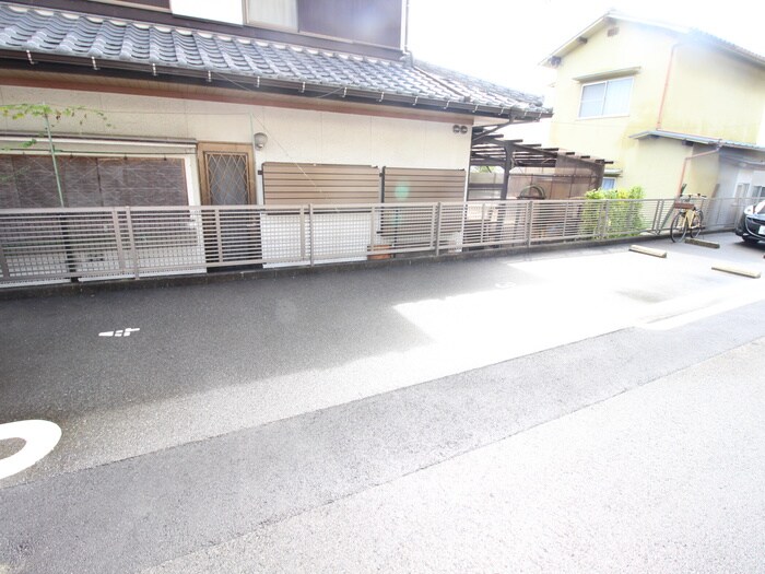 アザレアの物件外観写真