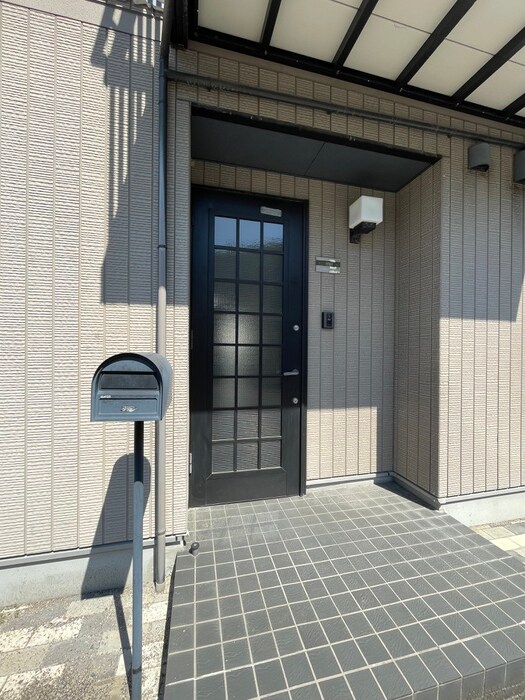 カタヤマB館の物件外観写真