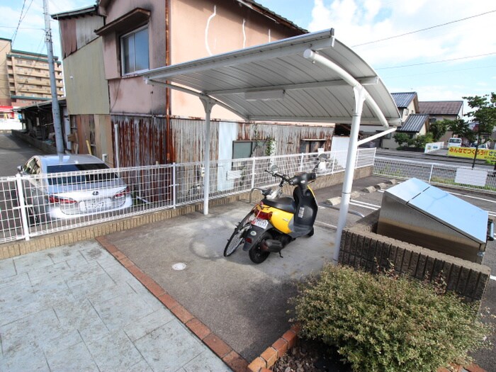 シャン・ド・フル－ル・タマキの物件外観写真