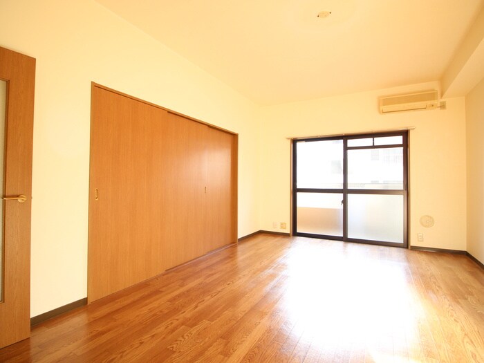 サラマンカビルの物件内観写真